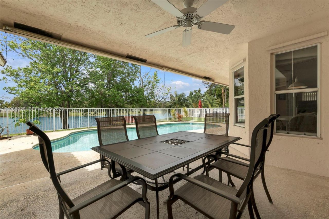 4927 NW 67th Ave, Lauderhill, FL 33319 Photo