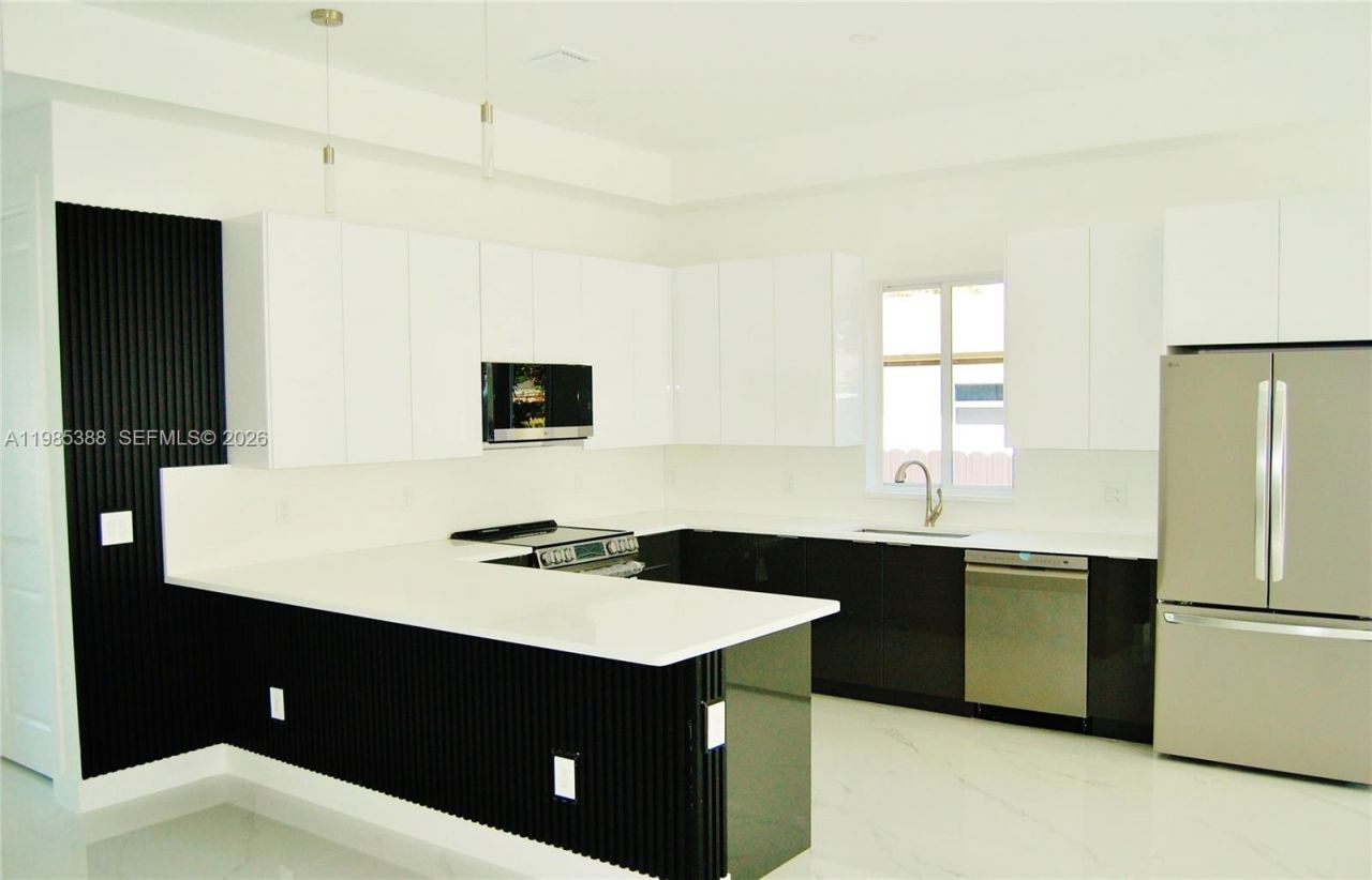 2640 NW 3rd St, Pompano Beach, FL 33069 Photo