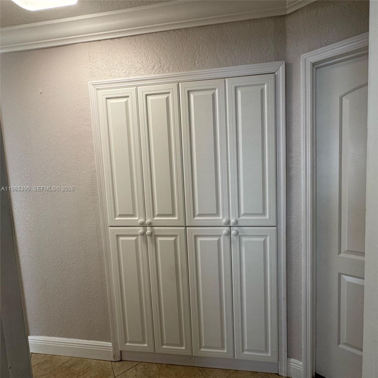 4261 SW 22nd St, Fort Lauderdale, FL 33317 Photo