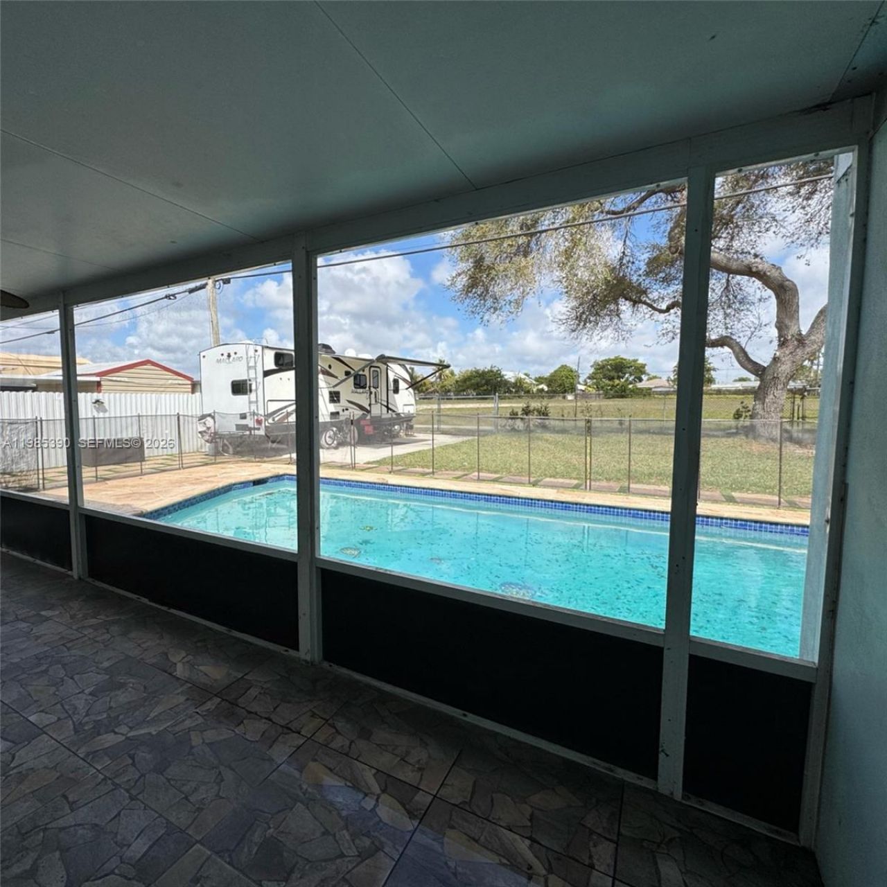 4261 SW 22nd St, Fort Lauderdale, FL 33317 Photo