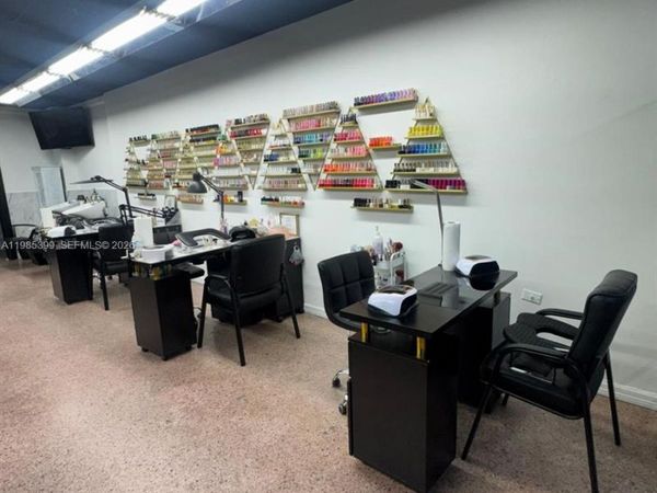 Beauty Salon For Sale In Flagler St, Miami, FL 33144