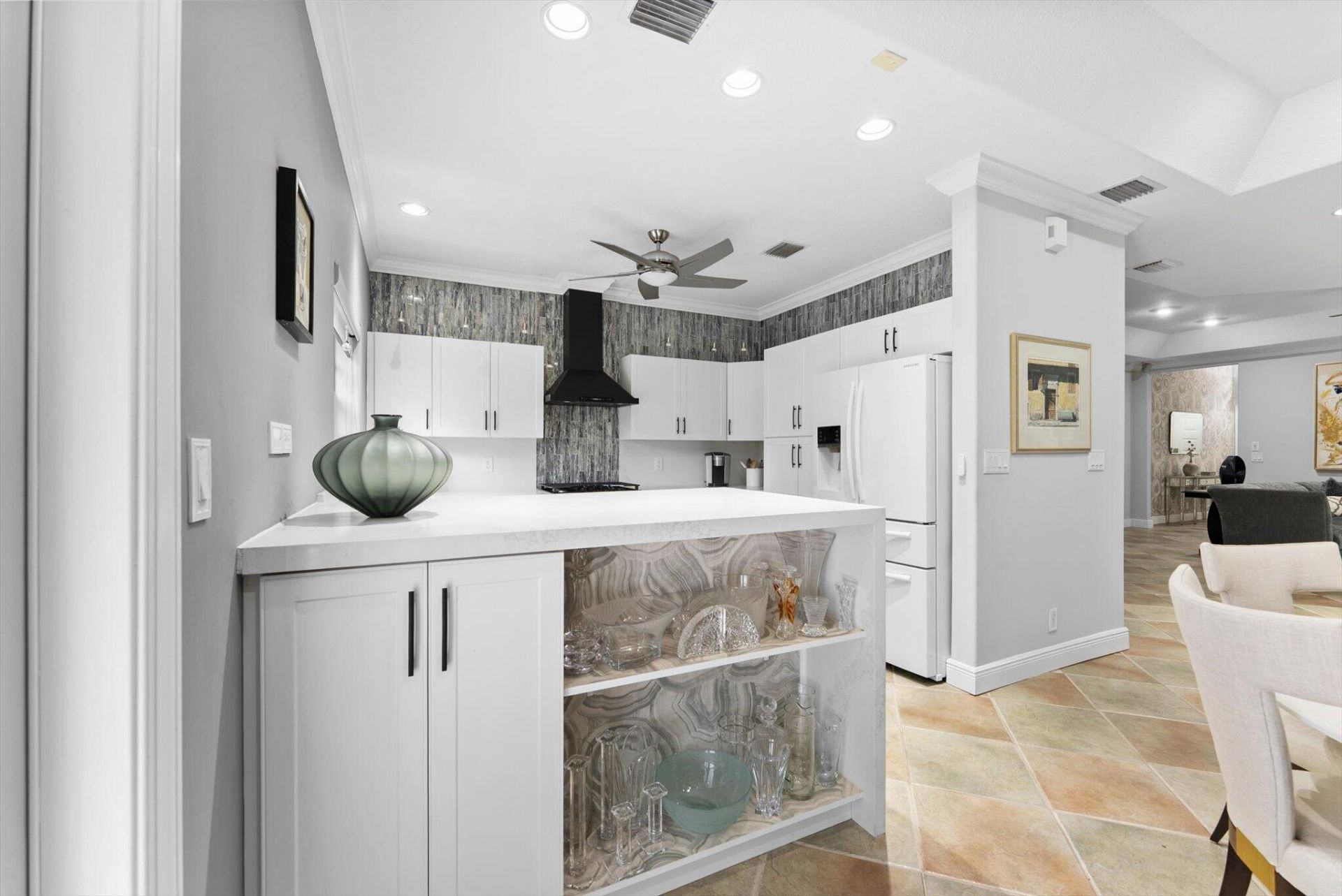 352 NE 7th Avenue, Fort Lauderdale, FL 33301 Photo