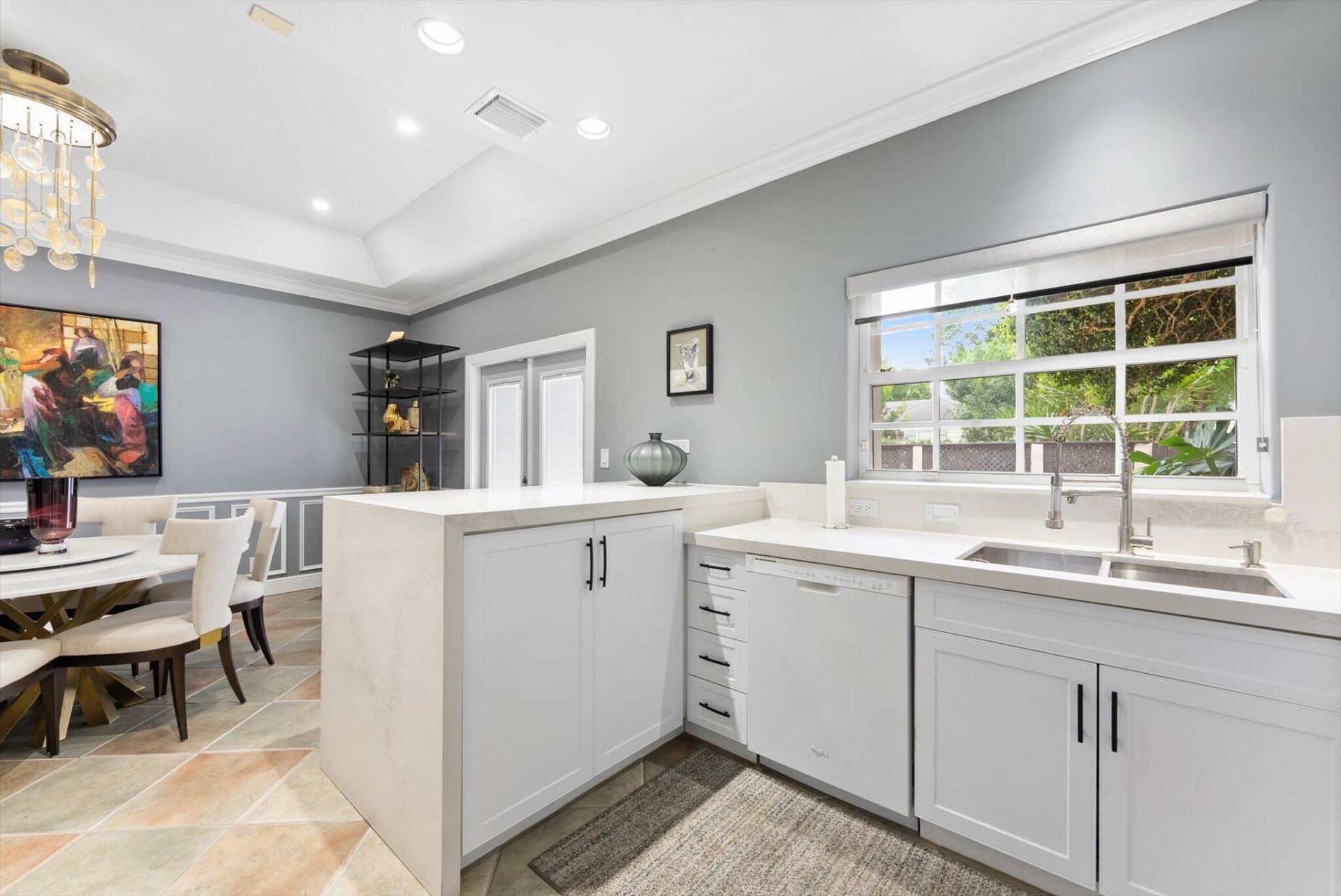 352 NE 7th Avenue, Fort Lauderdale, FL 33301 Photo