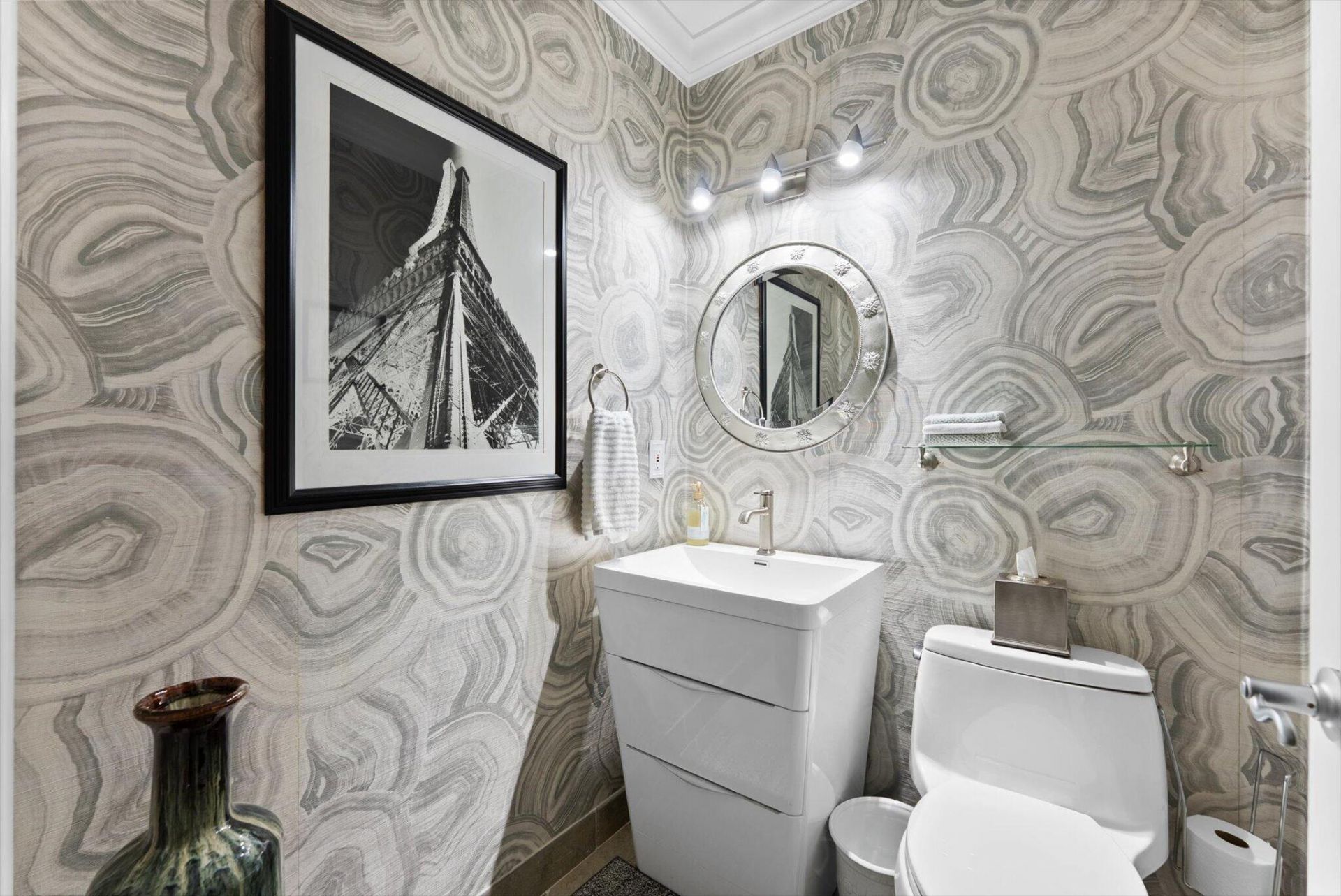 352 NE 7th Avenue, Fort Lauderdale, FL 33301 Photo