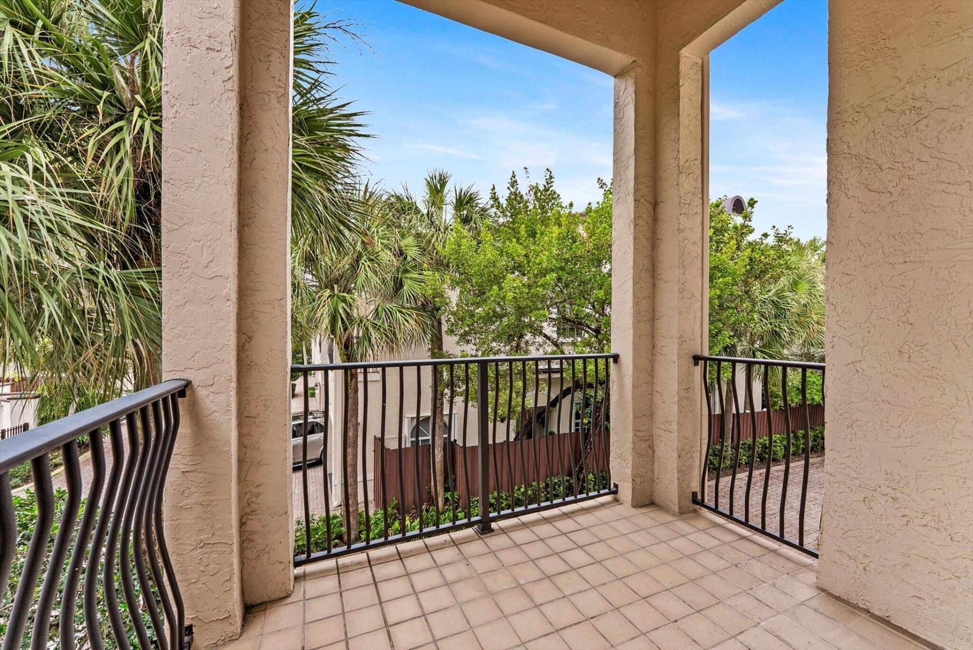 352 NE 7th Avenue, Fort Lauderdale, FL 33301 Photo