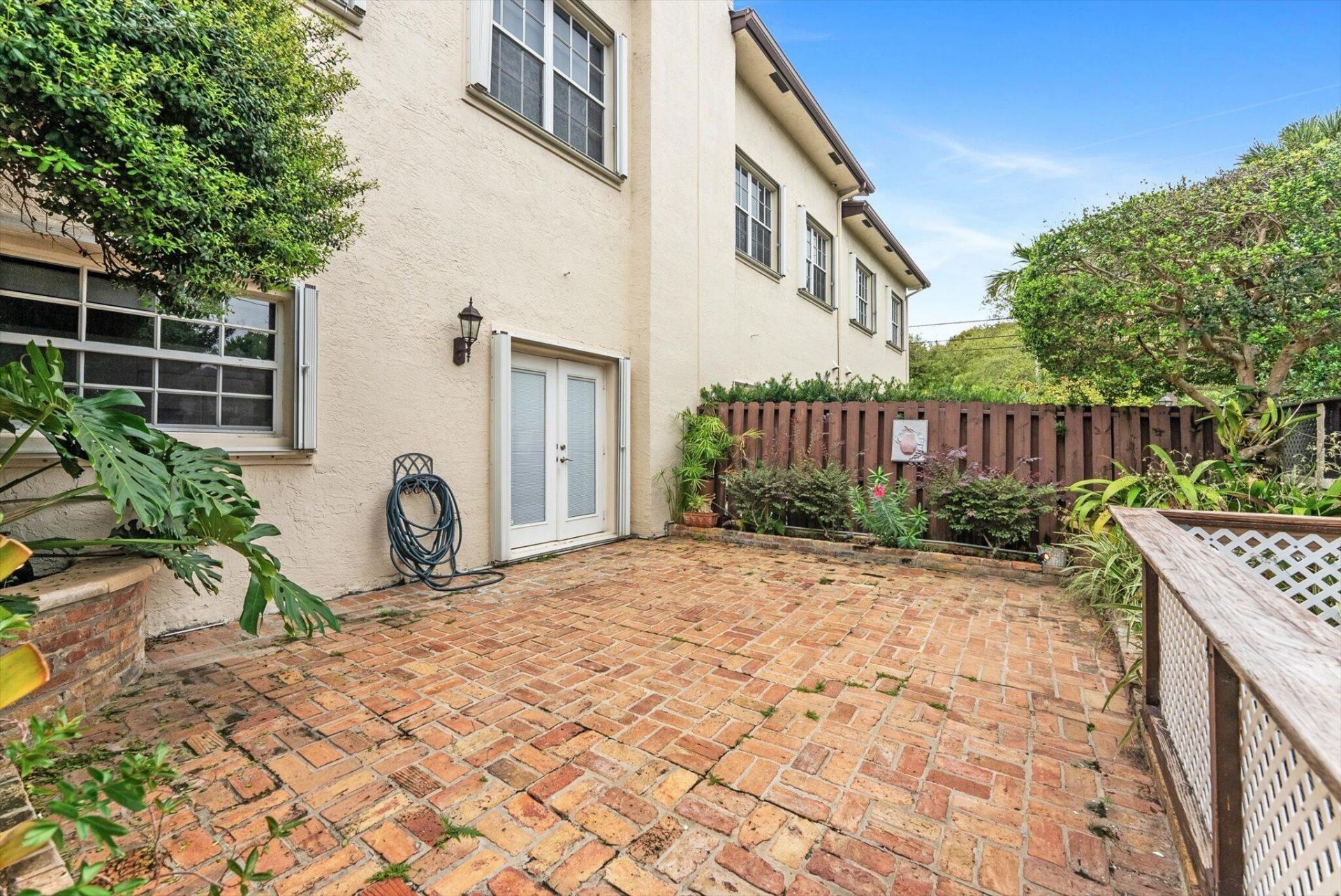 352 NE 7th Avenue, Fort Lauderdale, FL 33301 Photo