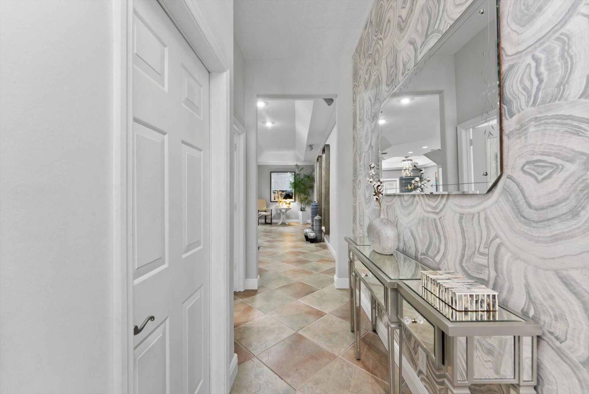 352 NE 7th Avenue, Fort Lauderdale, FL 33301 Photo