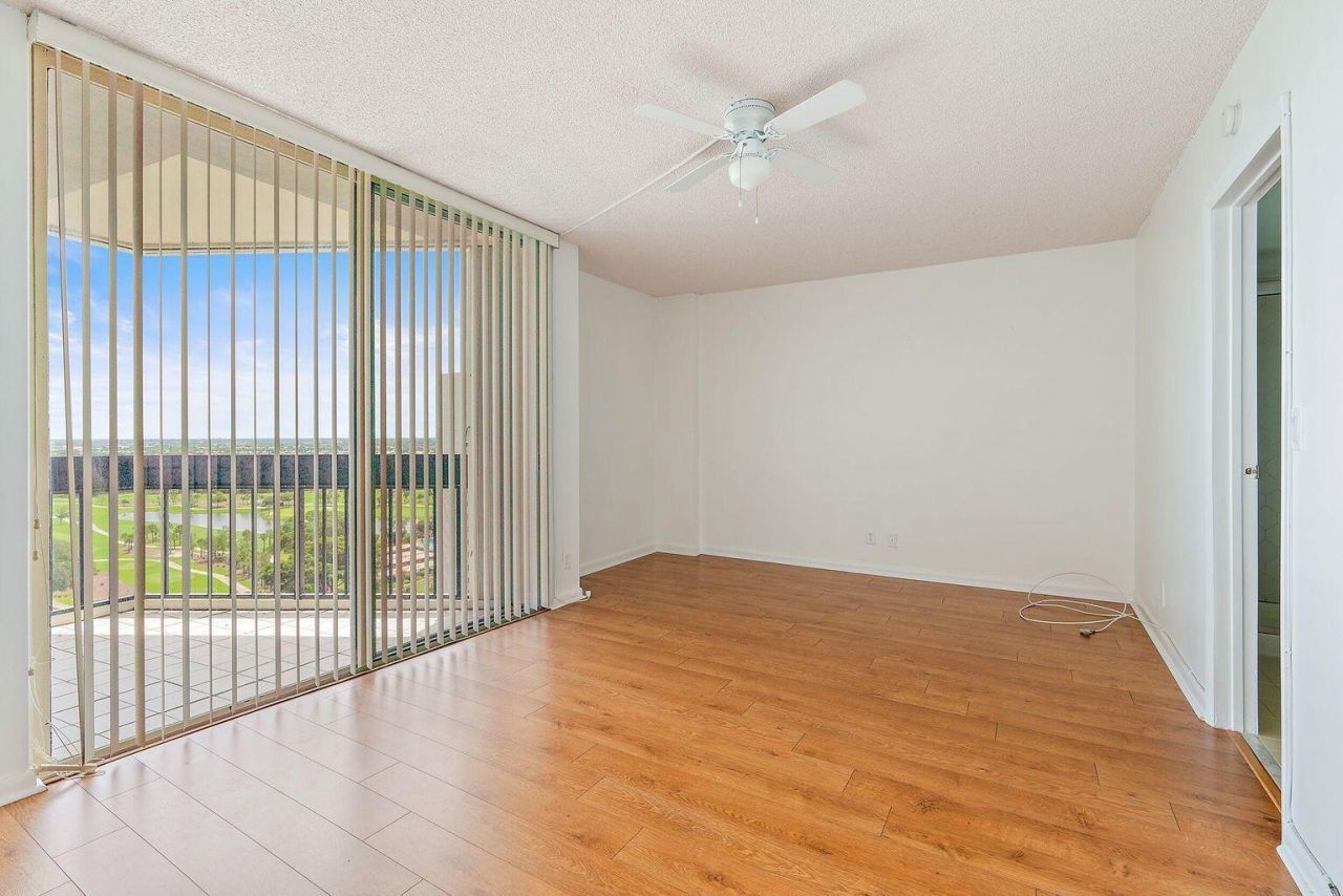 2400 Presidential Way, Unit 1706, West Palm Beach, FL 33401 Photo