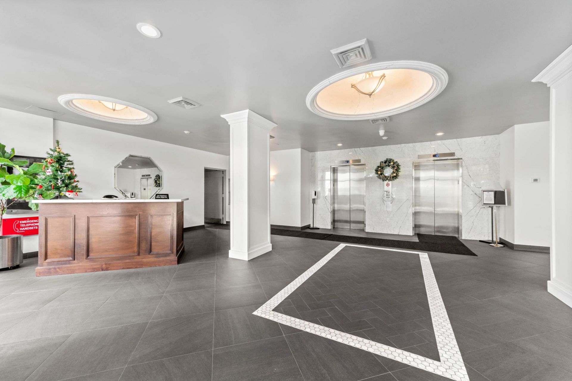 2400 Presidential Way, Unit 1706, West Palm Beach, FL 33401 Photo