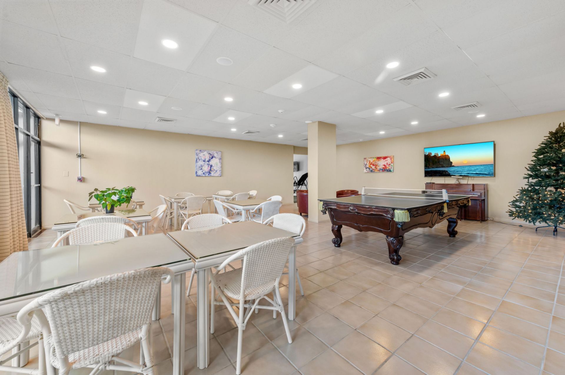 2400 Presidential Way, Unit 1706, West Palm Beach, FL 33401 Photo