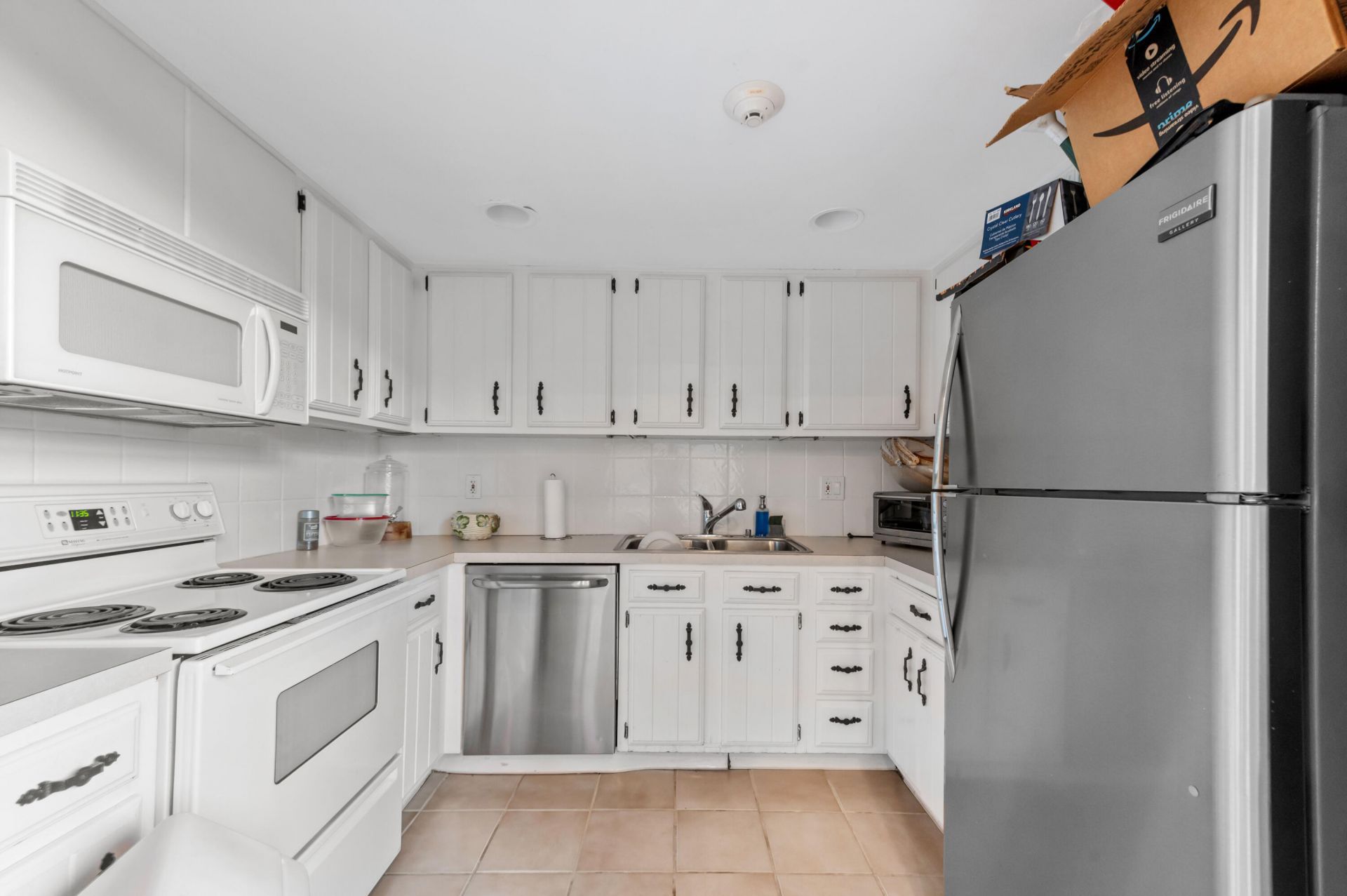 2400 Presidential Way, Unit 1706, West Palm Beach, FL 33401 Photo