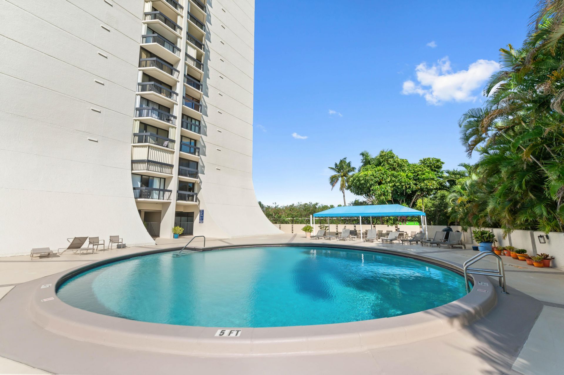 2400 Presidential Way, Unit 1706, West Palm Beach, FL 33401 Photo