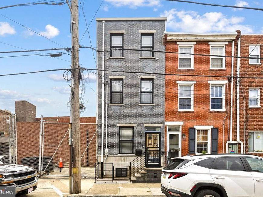 126 Tasker Street, Philadelphia, PA 19148 Main Photo