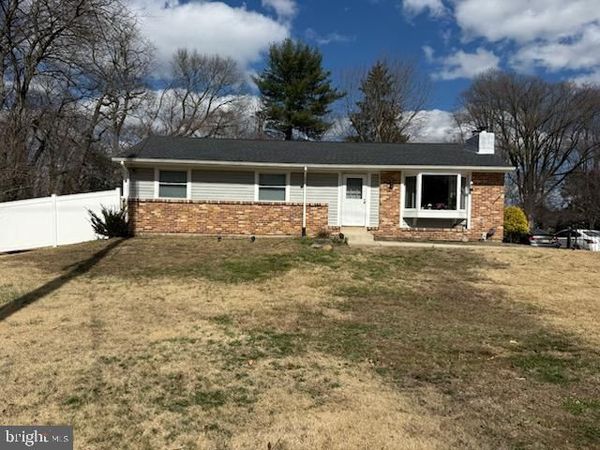 105 HARTFORD ROAD , DELRAN, NJ 08075