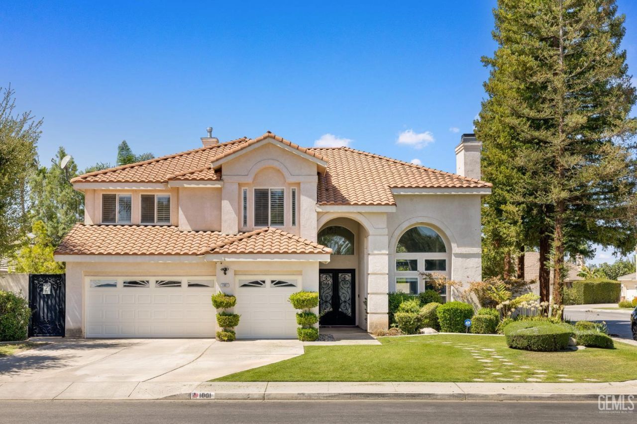 1001 Sungro Way, Bakersfield, CA 93311 Main Photo