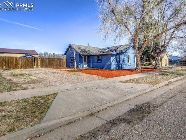 411 E Iowa Avenue, Fountain, CO 80817