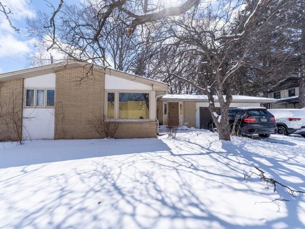 1803 10th Street NW, New Brighton, MN 55112