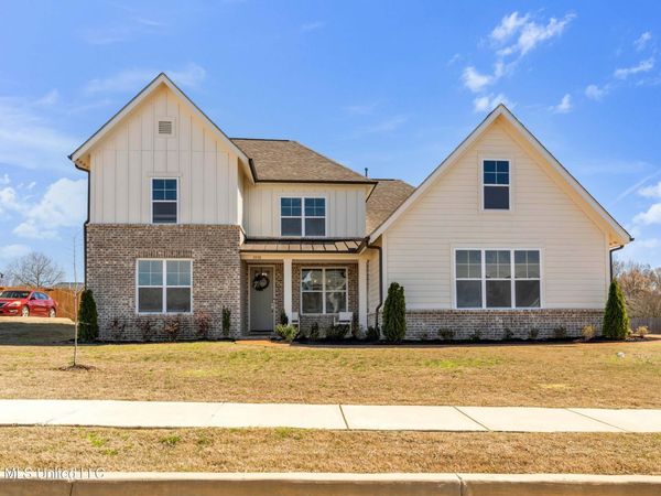 3938 Mcelroy Farms Drive, Olive Branch, MS 38654