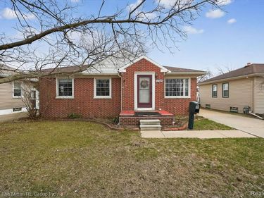 17049 Reno Street, Riverview, MI 48193