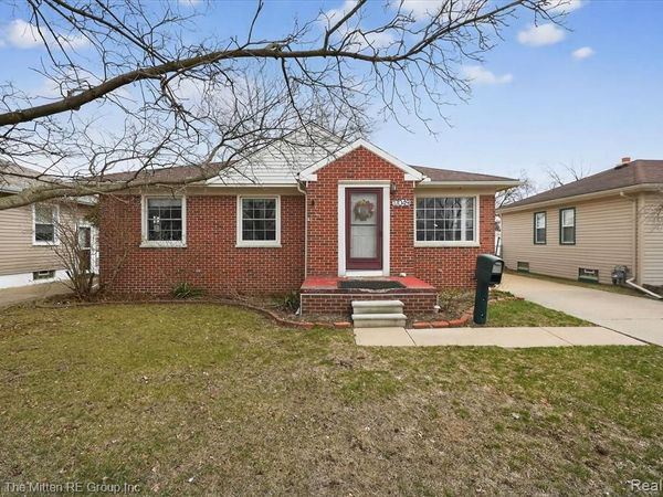 17049 Reno Street, Riverview, MI 48193