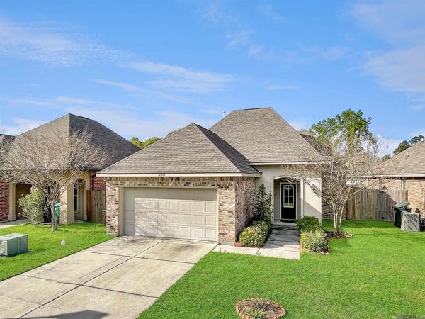 39152 Superior Wood Ave, Gonzales, LA 70737