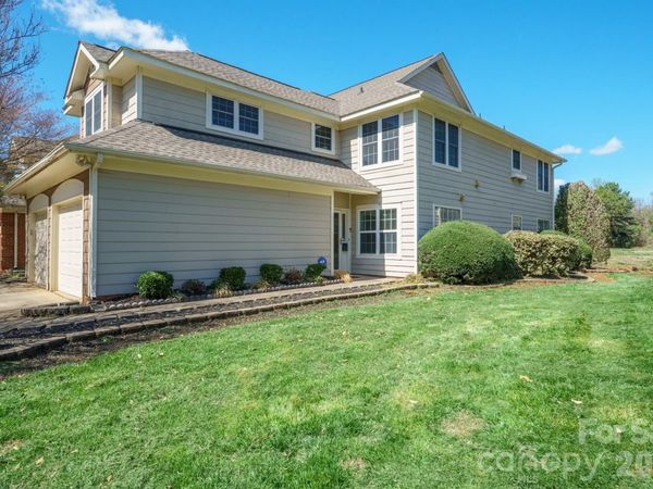 5805 Amity Springs Drive, Charlotte, NC 28212