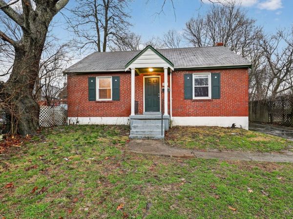 1166 Groesbeck Road, Cincinnati, OH 45224