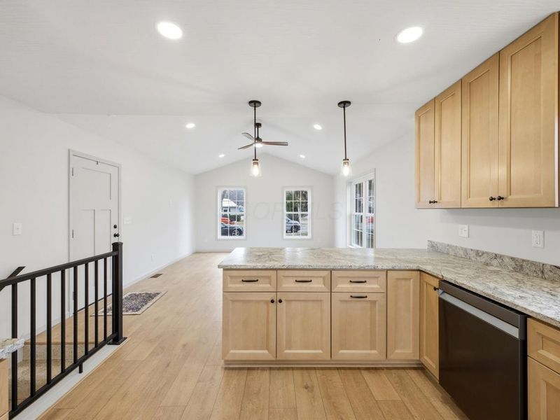 285 E Granville Street, Sunbury, OH 43074 Photo 10