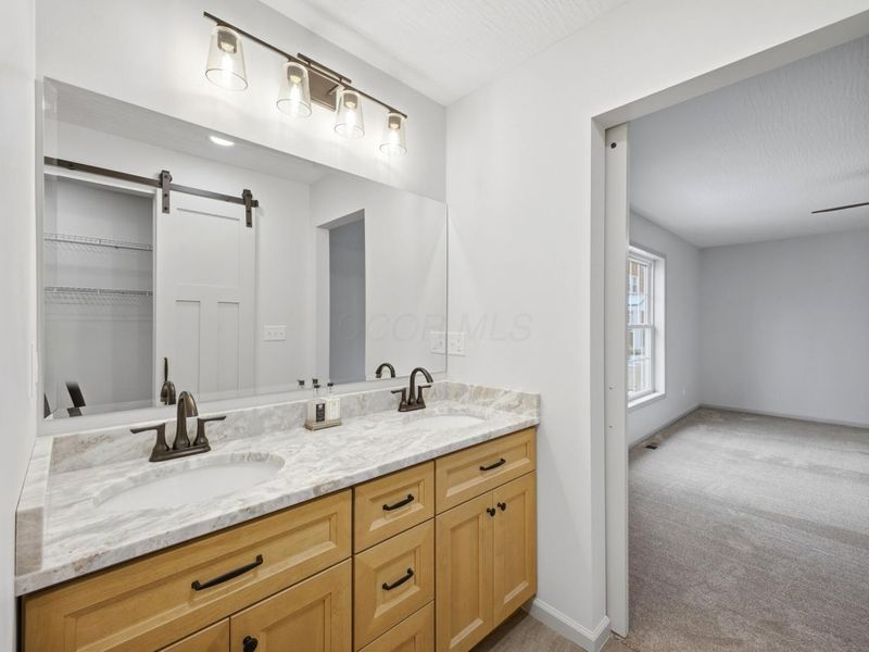 285 E Granville Street, Sunbury, OH 43074 Photo 17