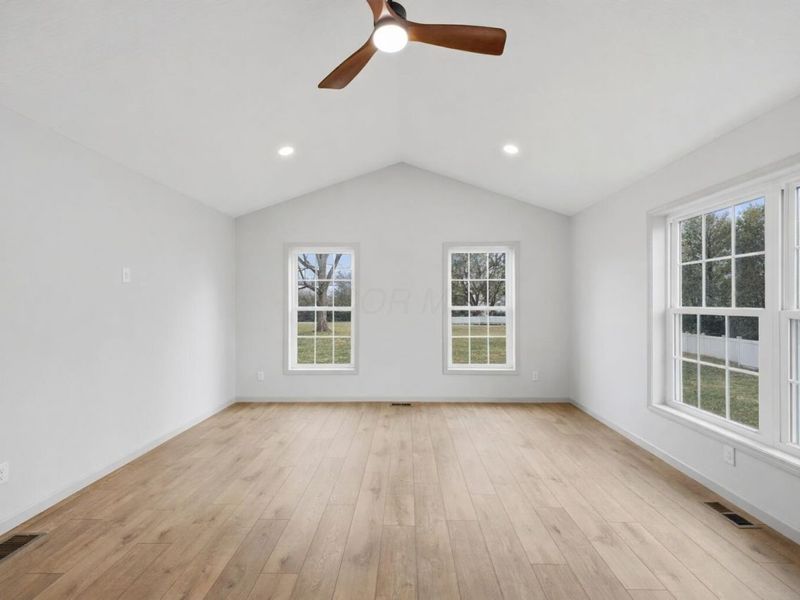 285 E Granville Street, Sunbury, OH 43074 Photo 3