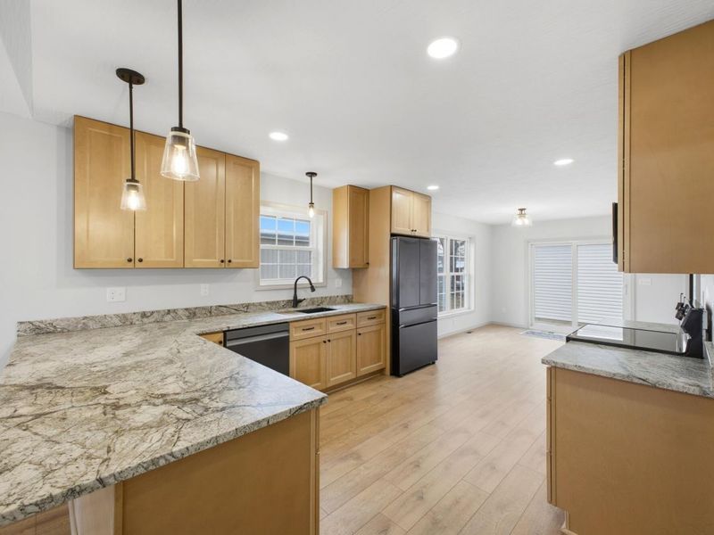 285 E Granville Street, Sunbury, OH 43074 Photo 6