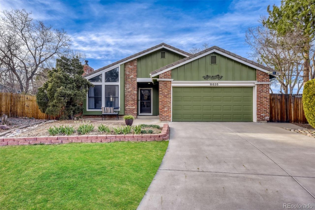 8835 W 80th Drive, Arvada, CO 80005 Main Photo