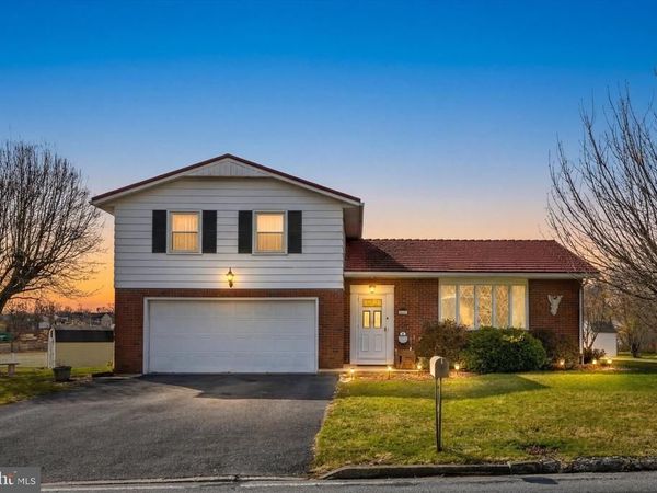 4872 MAIN STREET, WHITEHALL, PA 18052