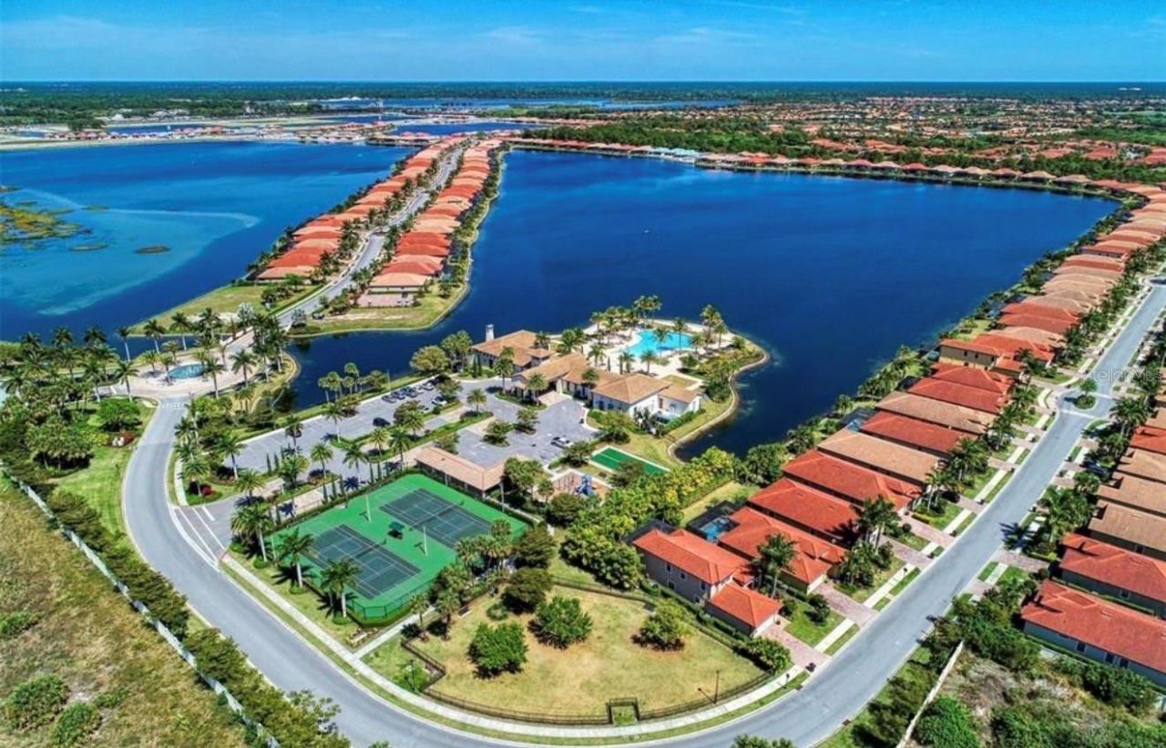 283 Toscavilla Boulevard , North Venice, FL 34275 Photo