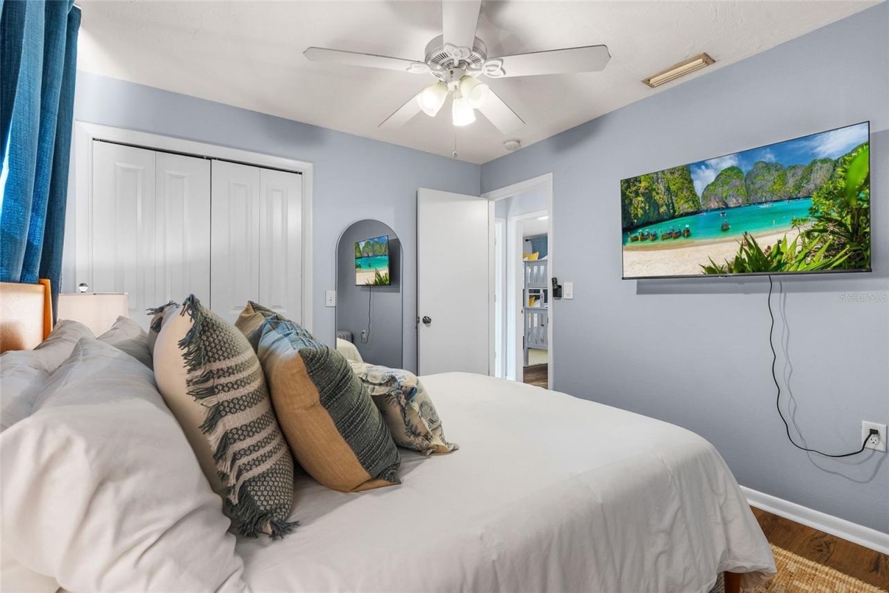 8580 139th Lane, Seminole, FL 33776 Photo