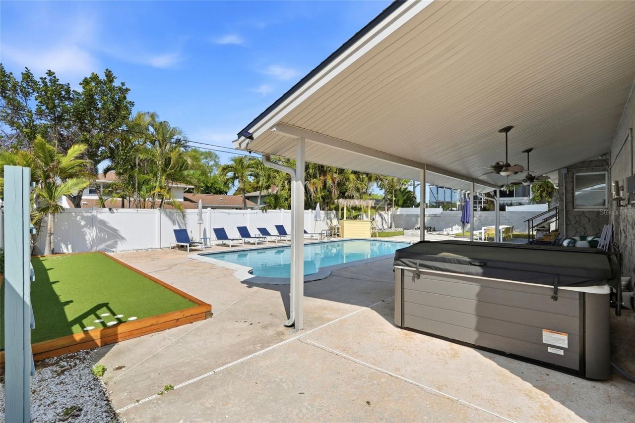 8580 139th Lane, Seminole, FL 33776 Photo