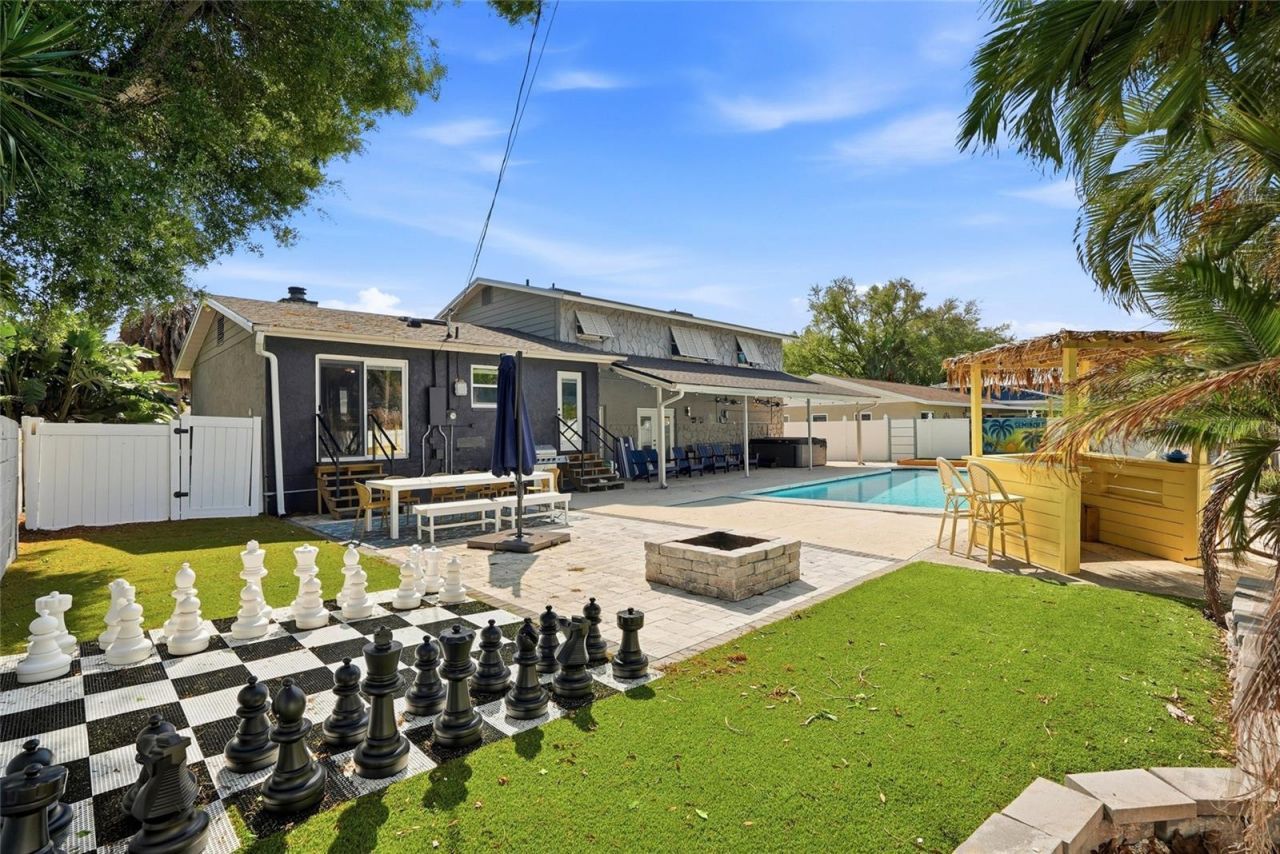 8580 139th Lane, Seminole, FL 33776 Photo