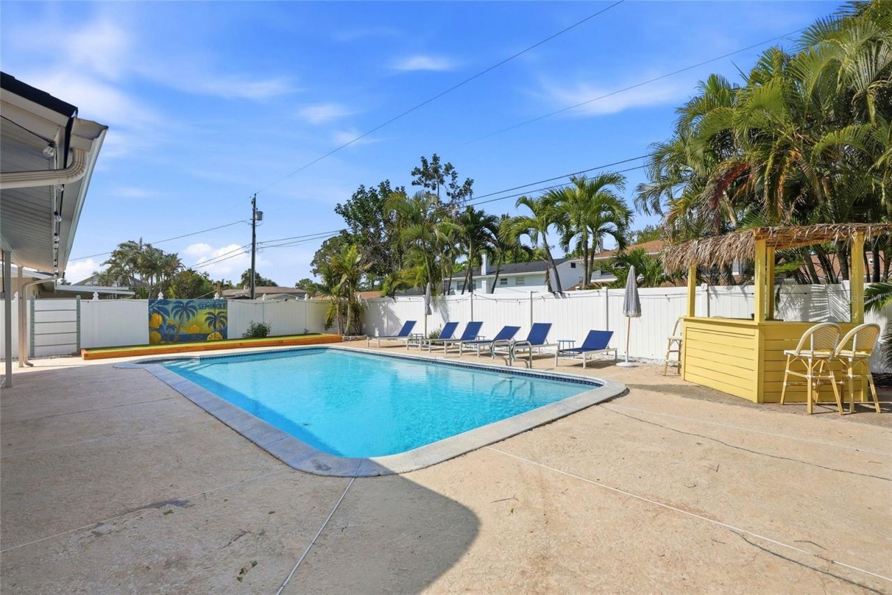 8580 139th Lane, Seminole, FL 33776 Photo