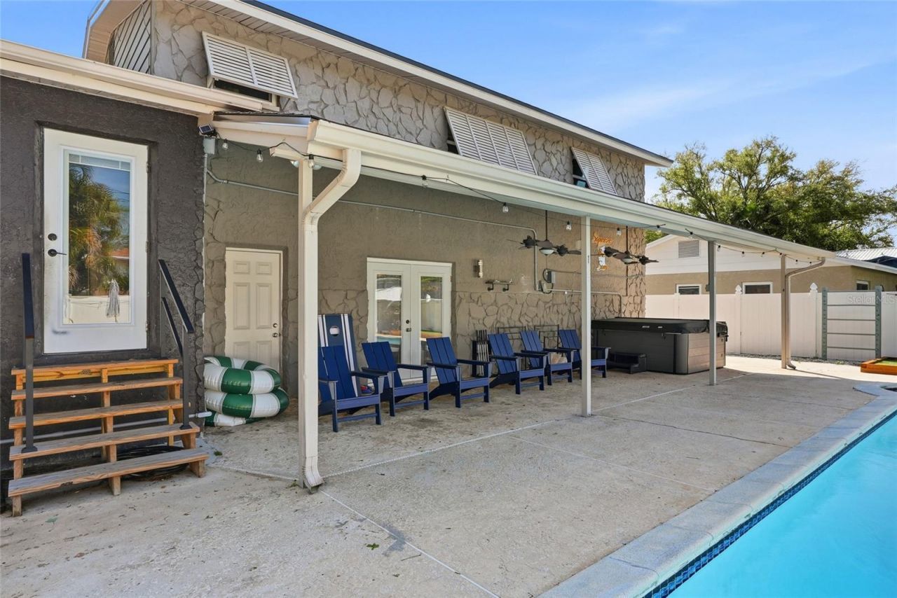 8580 139th Lane, Seminole, FL 33776 Photo