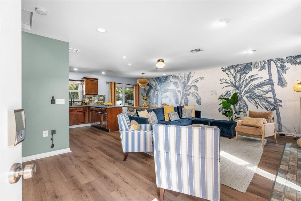 8580 139th Lane, Seminole, FL 33776 Photo