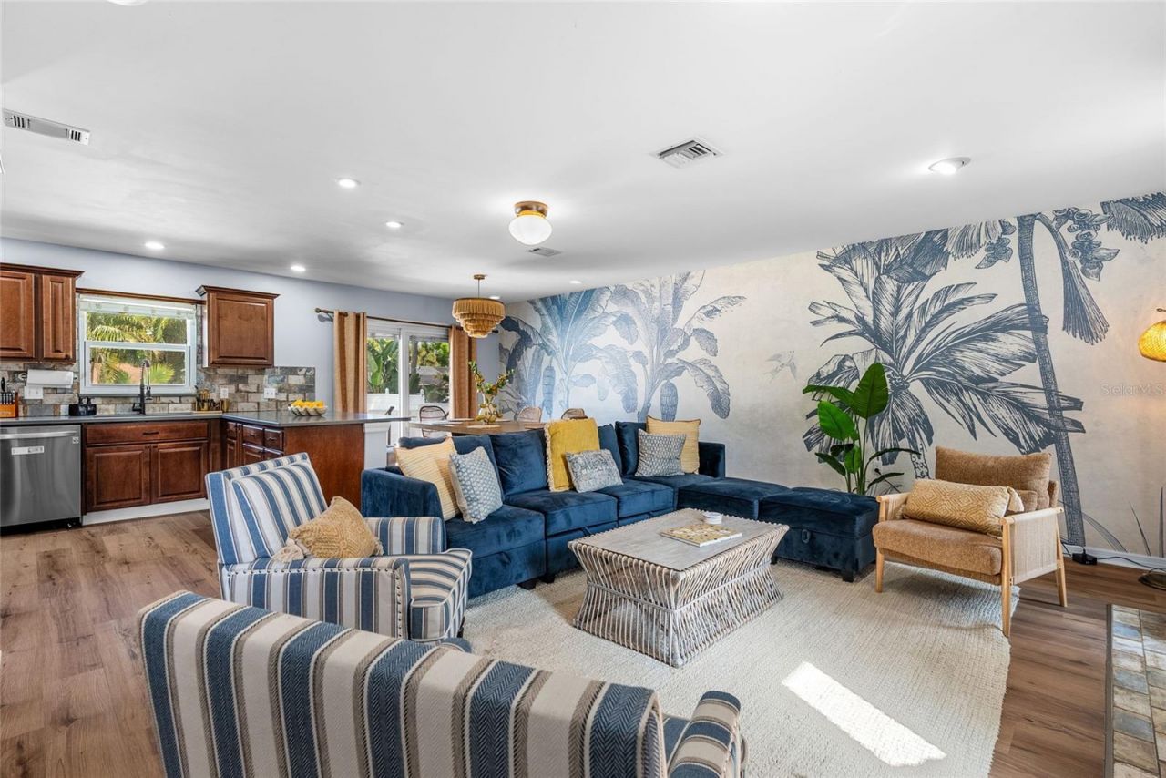 8580 139th Lane, Seminole, FL 33776 Photo