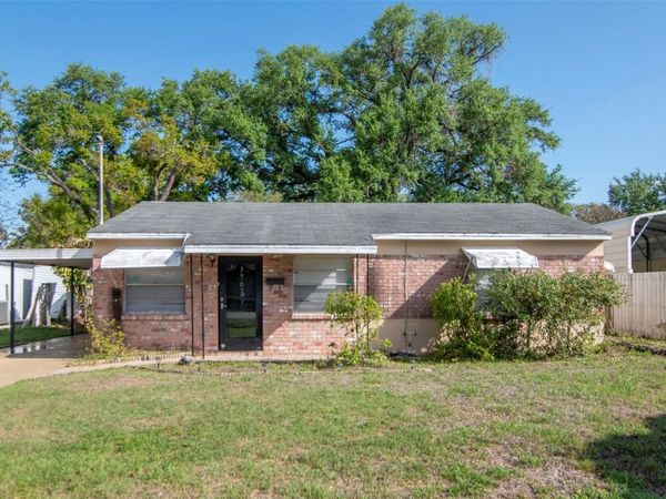 3907 W PINE STREET, TAMPA, FL 33607