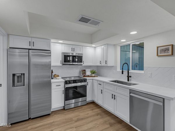 610 E MONTEBELLO Avenue, Unit 41, Phoenix, AZ 85012