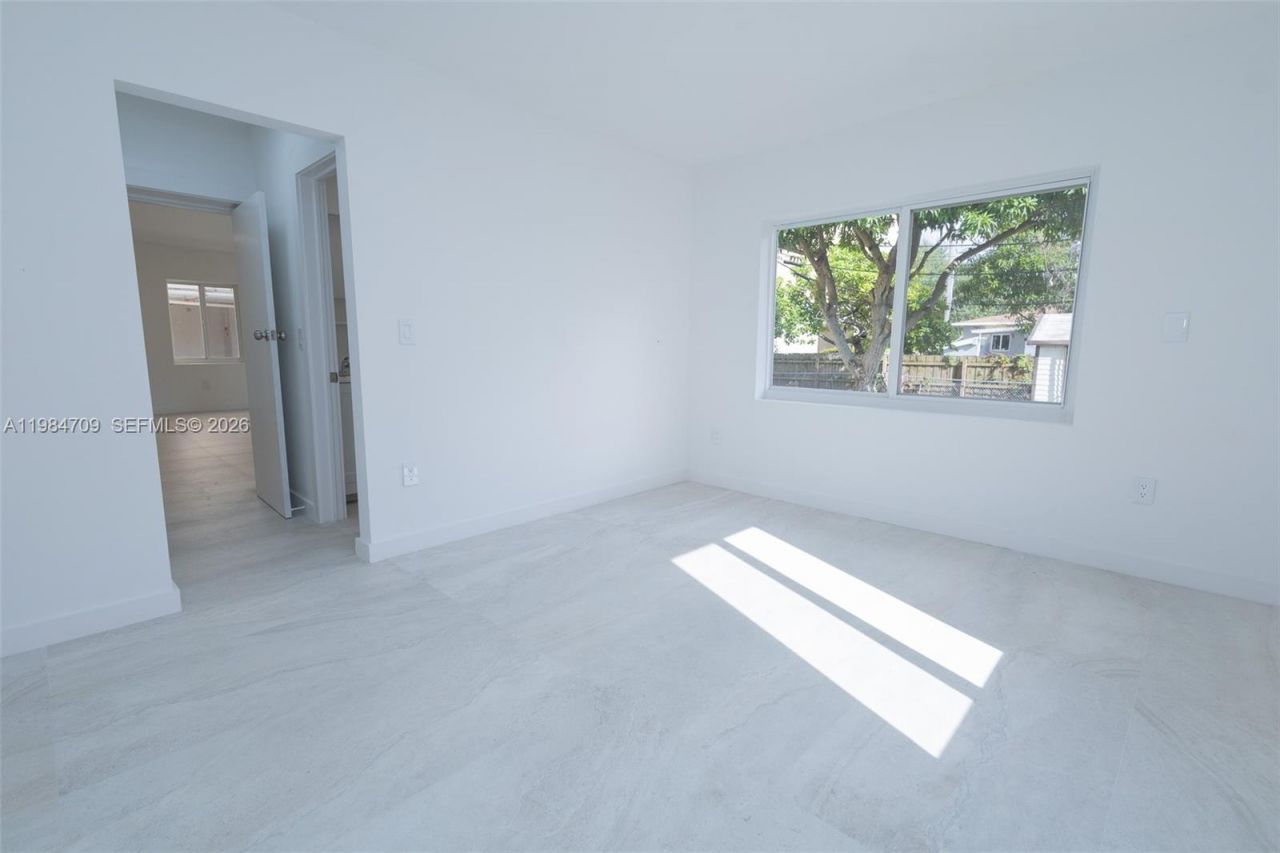 2675 SW 24th Ter , Miami, FL 33145 Photo