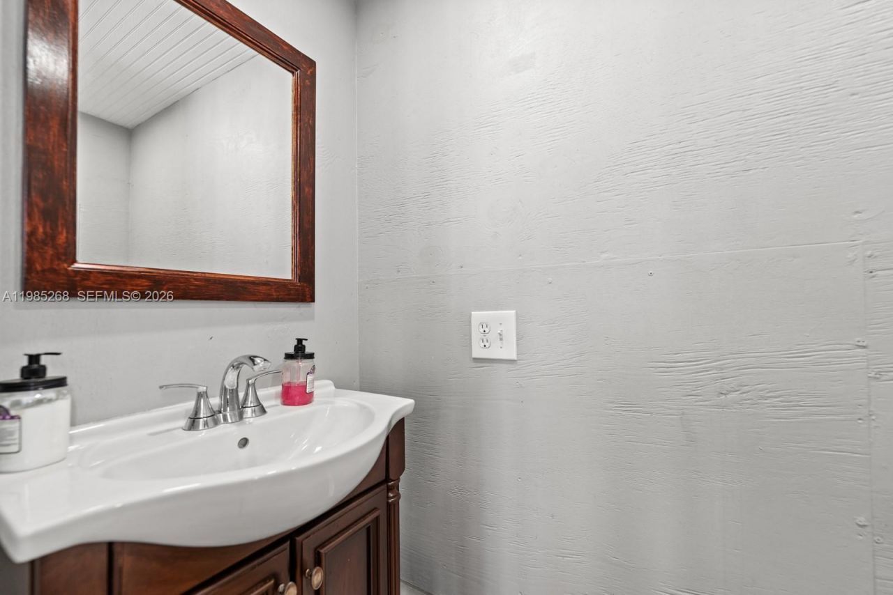 3605 SW 122nd Pl , Miami, FL 33175 Photo