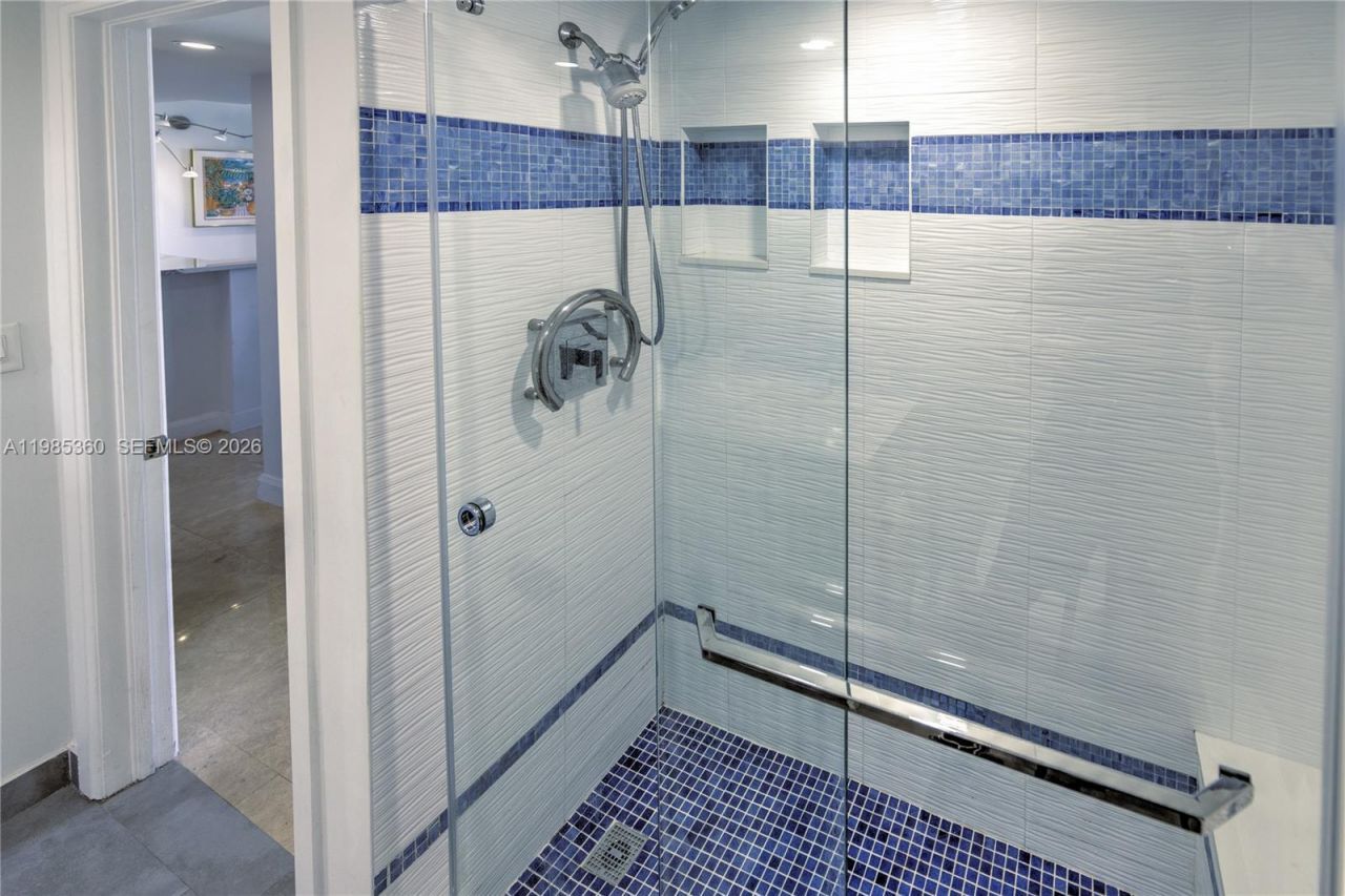 2951 S Bayshore Dr , Unit 712, Miami, FL 33133 Photo