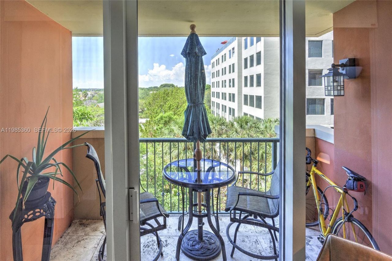 2951 S Bayshore Dr , Unit 712, Miami, FL 33133 Photo