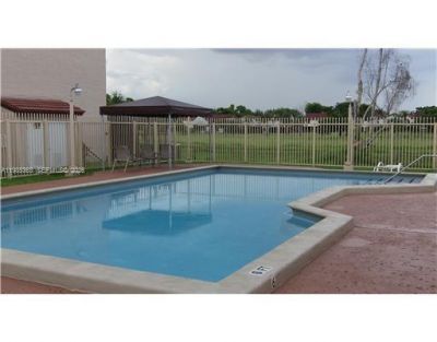 425 W Park Dr , Unit 9, Miami, FL 33172 Photo