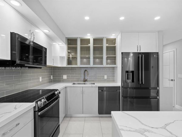 701 Three Islands Blvd , Unit 411, Hallandale Beach, FL 33009