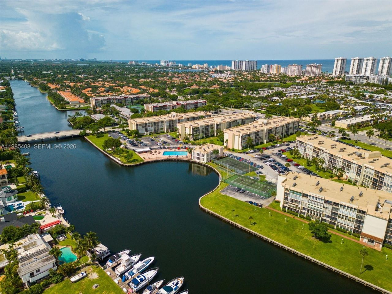 701 Three Islands Blvd , Unit 411, Hallandale Beach, FL 33009 Photo